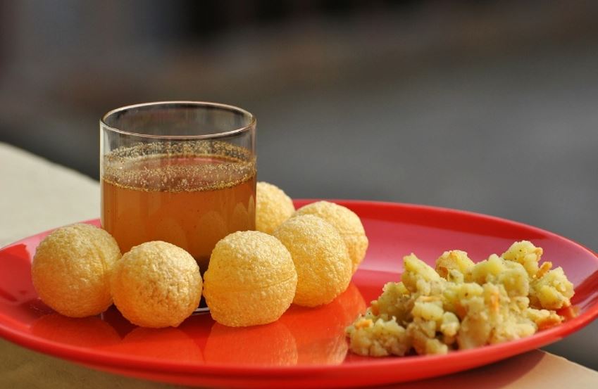 インドのビザオンライン-屋台の食べ物-パニプリ